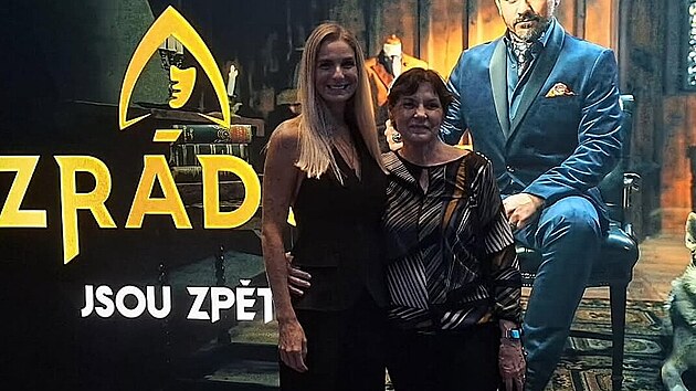 Miu zat�m nedok�zala ve Zr�dc�ch prokouknout ani n�kdej�� elitn� kriminalistka Ji�ina Hofmanov�.