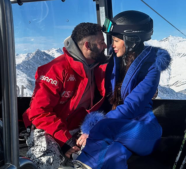 Biasiol maže popisky, Dejdar si užívá na horách bez ní. Přišla jejich první krize?