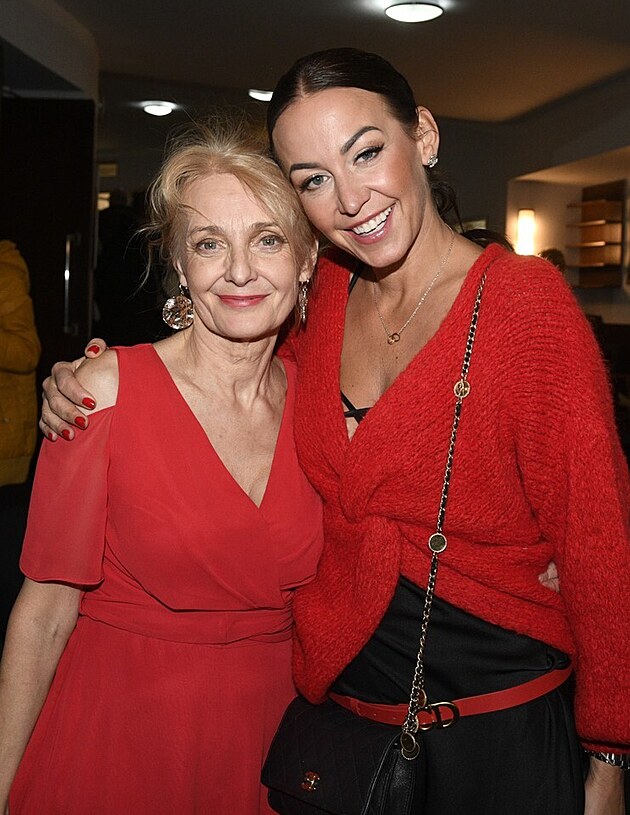 Veronika �ilkov�, Ag�ta Hanychov�