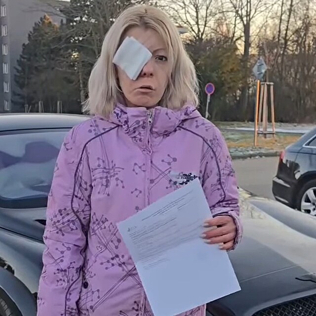 Shopaholic Adel se mus� zbavit sv�ho ko��tka