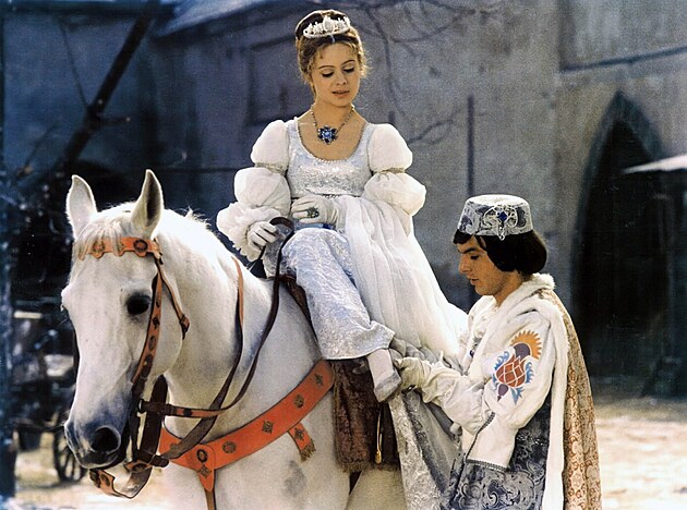 Libu�e �afr�nkov� v poh�dce T�i o��ky pro Popelku