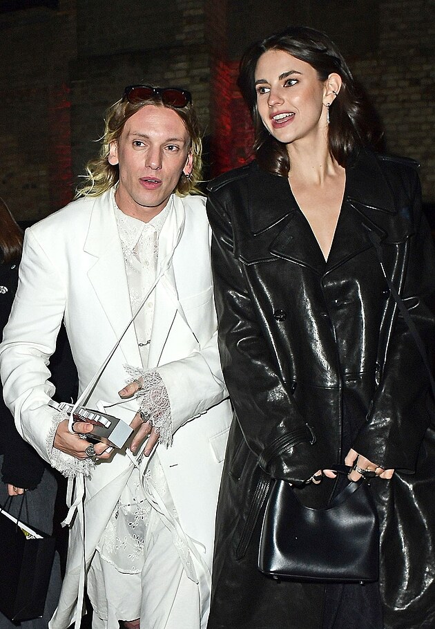 Jamie Campbell Bower, Elena Taber