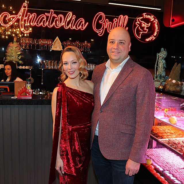 Mark�ta Martin�kov� s man�elem