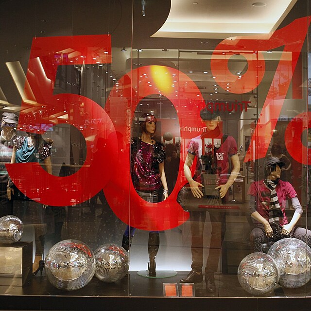 Odpov�dn� poskytovatel pom��e nastavit p�j�ku tak, aby zapadla do �ivota klienta a nezat�ila rodinn� rozpo�et.