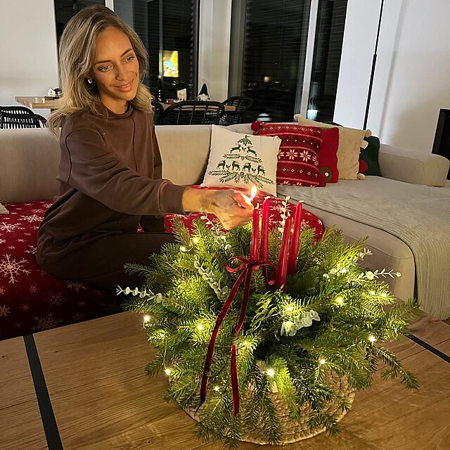 Mark�ta Konvi�kov� a jej� adventn� v�nec