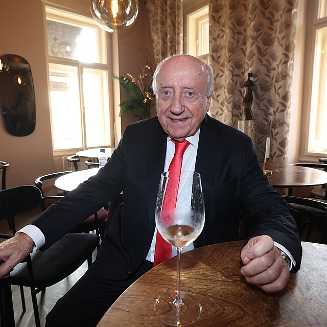 K�est nov�ho v�no�n�ho CD And�lsk� V�noce Felixe Slov��ka