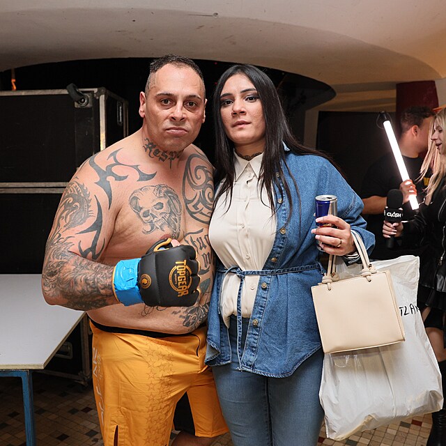 Jarda Kotl�r s man�elkou