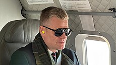 Filip Turek na palub� vojenského speciálu Casa