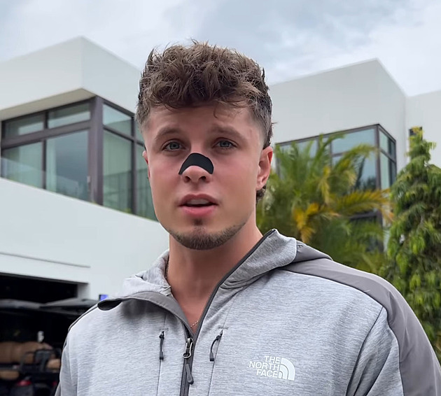 Jon Mariánek se vrací! Tento týden prý natočí hodinové video. Bude se týkat Paula?