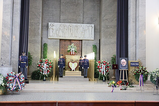 Poh�eb Theodora Pi�t�ka