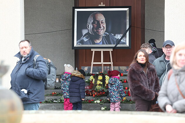 Poh�eb Patrika Hezuck�ho