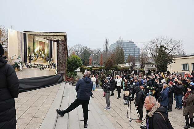 Poh�eb Patrika Hezuck�ho