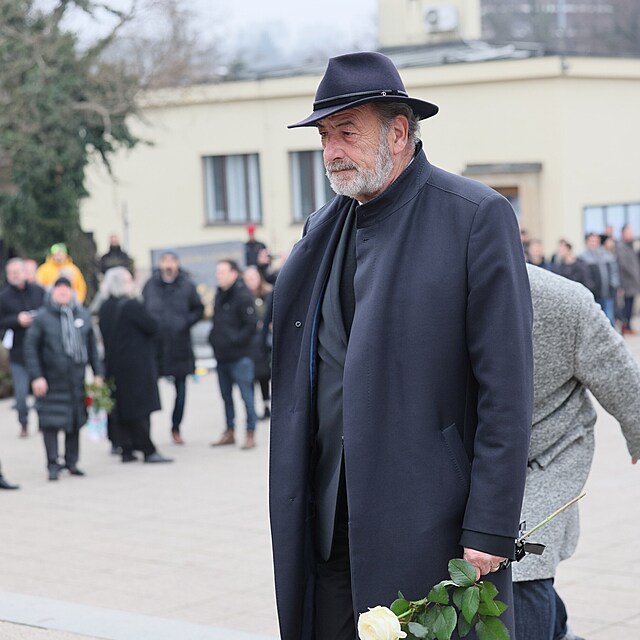 Poh�eb Patrika Hezuck�ho