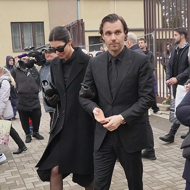 Leo� Mare� a Monika.