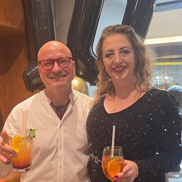 10 let s africk�m um�n�m