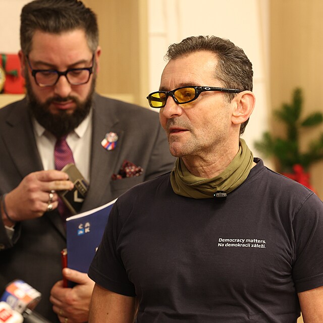 Tiskov� konference Skupiny D