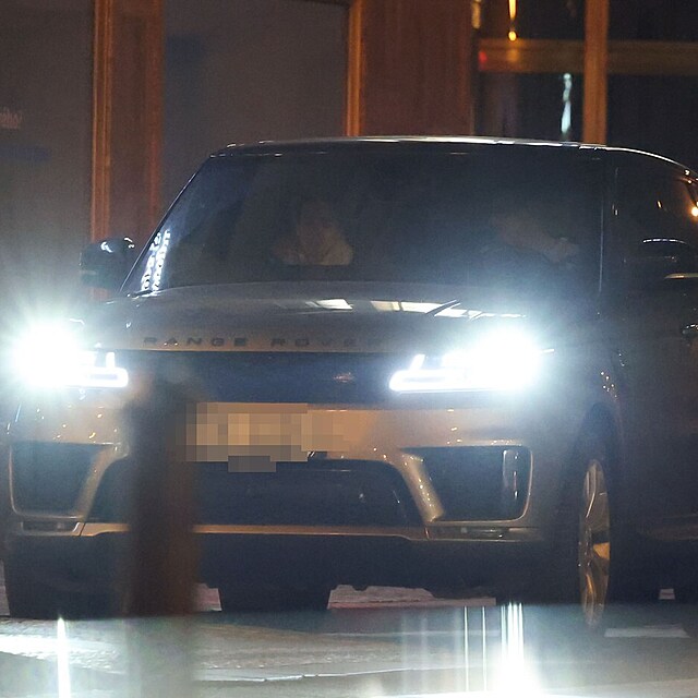 Odjeli spolu nezn�mo kam.