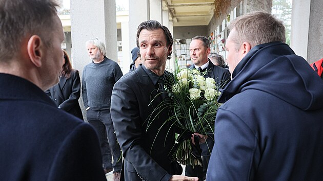 Poh�eb Patrika Hezuck�ho