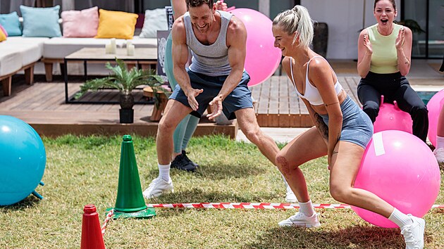 7. díl Bacheloru byl plný her, hádek, zoufalých dialog� krásných t�l a u�asných...