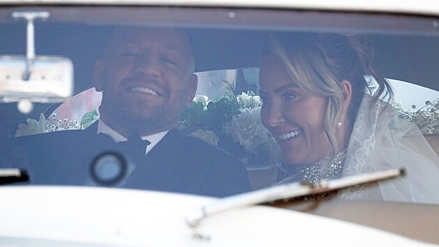 Conor McGregor se o�enil!