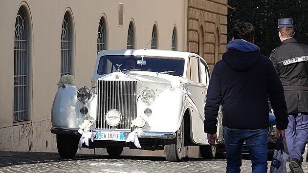 Conor McGregor se o�enil!