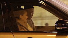 Lucie Vondrá�ková s neznámým mu�em.