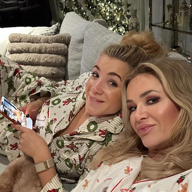 Monika Babi�ov� s dcerou Vivien