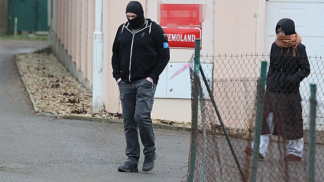 Policie zasahuje v dom� Karlose V�moly.