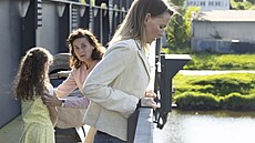 Dramatická scéna na most�.