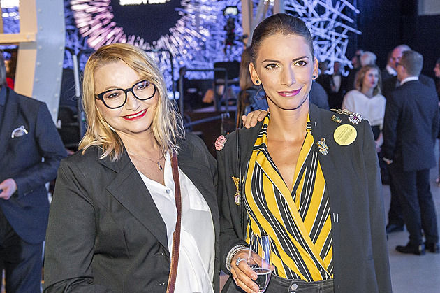 Při plavání mi prasklo prso, prozradila Dorota Nvotová Při plavání mi prasklo prso, prozradila Dorota Nvotová