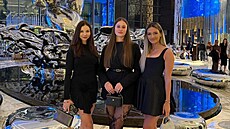 Hana Schicková, Veronika St��ková (p�ítelkyn� Adama Hlo�ka), Andrea Machá�ková...