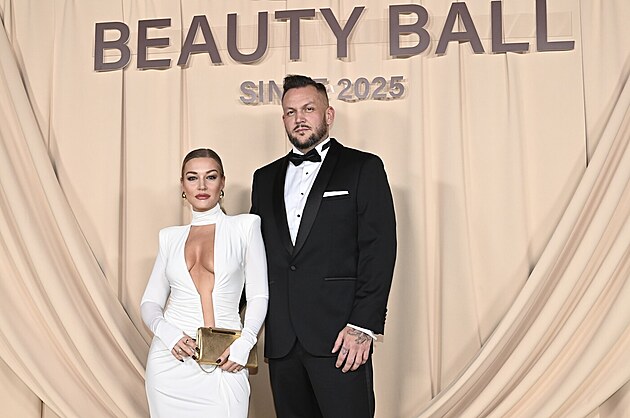 Dominika Myslivcov� s nov�m p��telem.