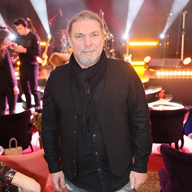 Petr Kol��
