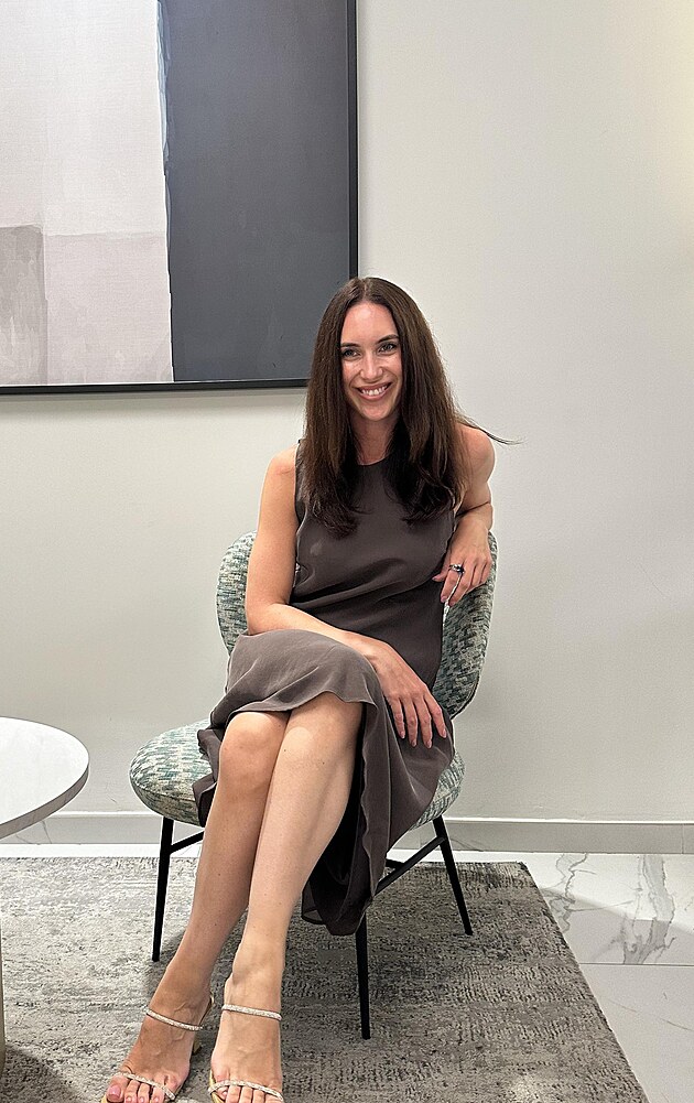 Alexandra Vincze je p�vabn� �ena.