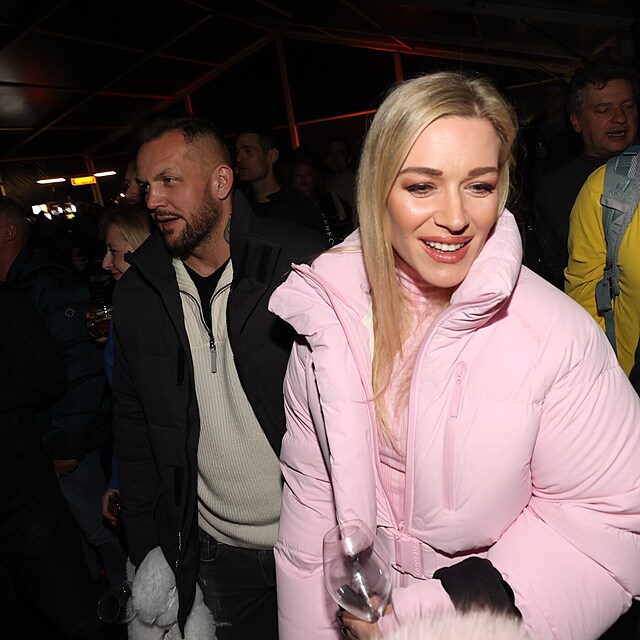 Dominika Myslivcov� a jej� nov� p��tel Jakub V. na akci na konci roku 2025 ve...