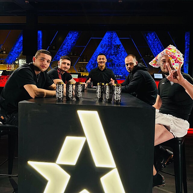 Ond�ej Tomanec alias Masaryk a V�clav Sura alias Soyeros a jejich soupe�i Maty� Kor�be�n� a Nikolas Vesel�