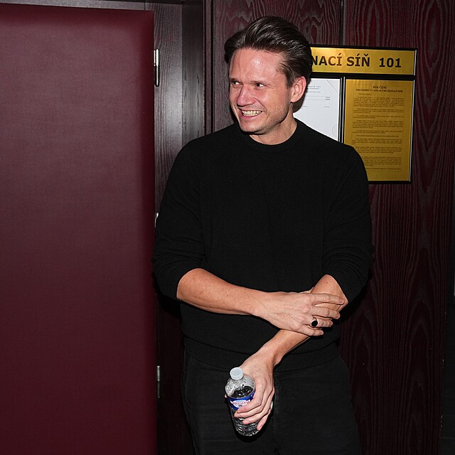 Ond�ej Brzobohat� po skon�en� soudu neskr�val radost.