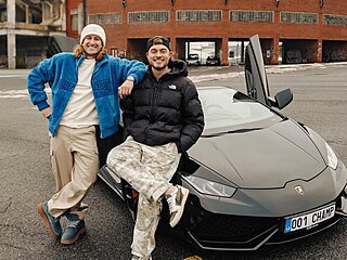 Vl��a Kadlec a Adam B�rik koupili V�molovo Lamborghini
