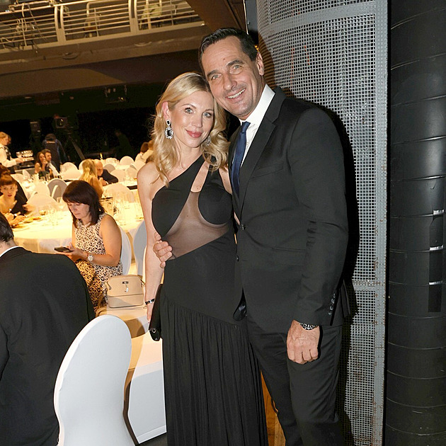 O svatbě mluví Hedvika. Roman Šebrle zachovává kamennou tvář