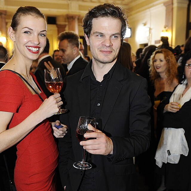 Adam Kraus a Nikol Enevov� na archivn� fotografii z doby, kdy tvo�ili p�r.