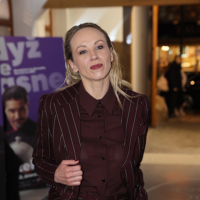 Petra H�eb��kov�