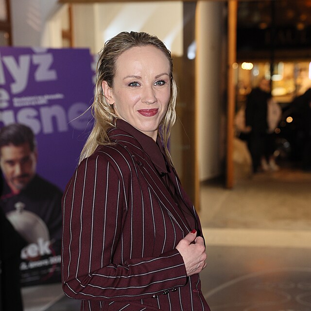 Petra H�eb��kov�