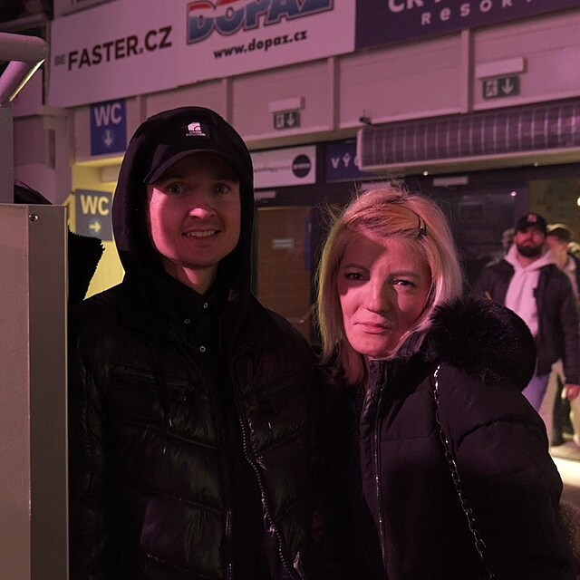 Shopaholicadel s p��telem na turnaji Clash 15.