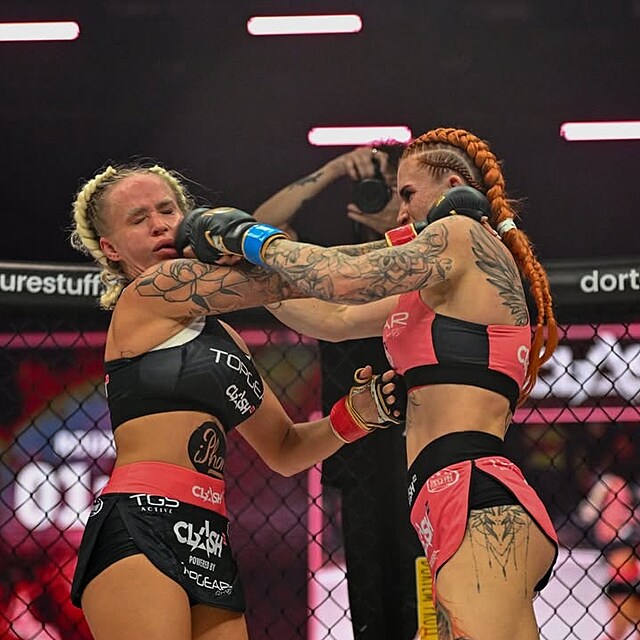 Tvrd� �der Osladiov� na tv�� Hor�kov� v Brn� na galave�eru Clash 15