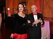 Sára Saudková s doprovodem