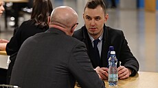 Daniel Bejvl se svým advokátem