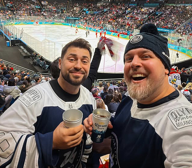 Influenceři na Olympiádě: Stejk a Molnár jeli na hokej, Mariánek Čechům nefandil