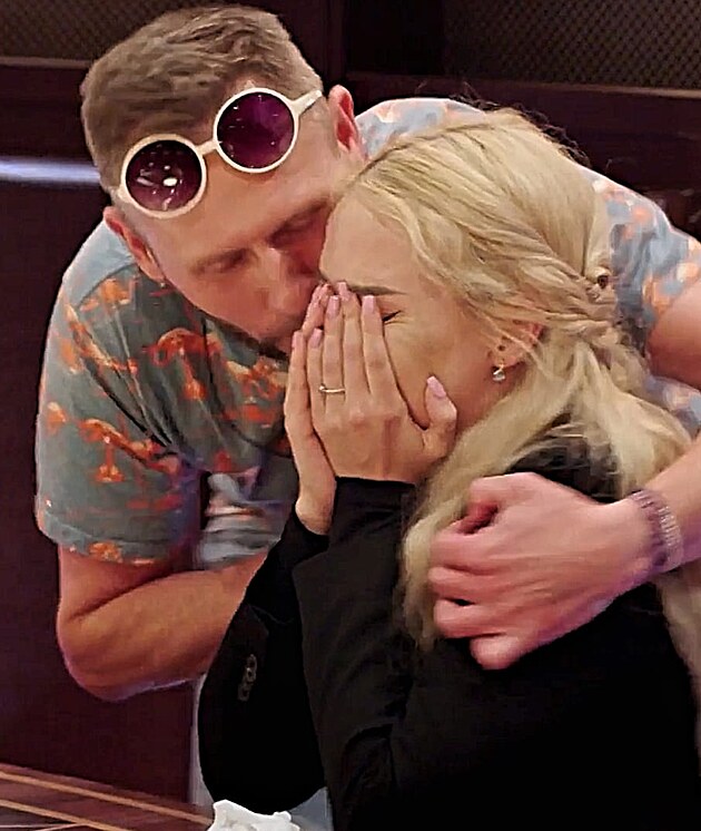 Nicole ��chov� a Jan Tuna ve Zr�dc�ch