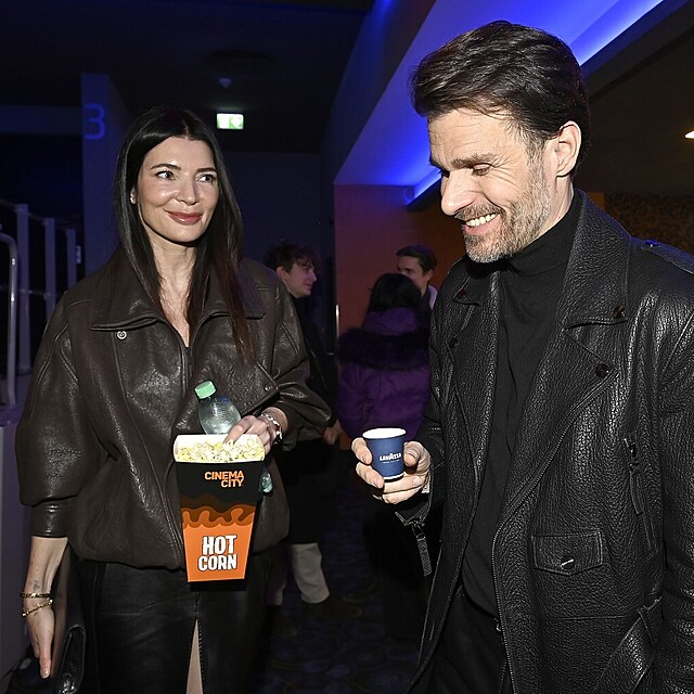 Leo� Mare� s Monikou po del�� dob� ve spole�nosti.