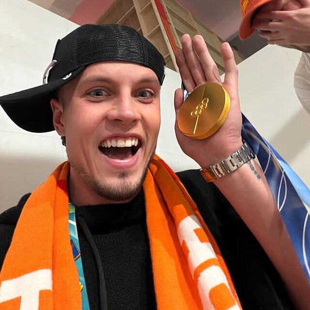 Jon Mari�nek se chlub� medail� Jutty Leerdam